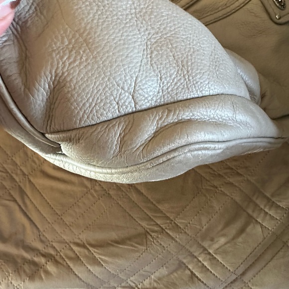 Marc Jacob’s Beige Leather hobo Shoulder Bag - Picture 7 of 15